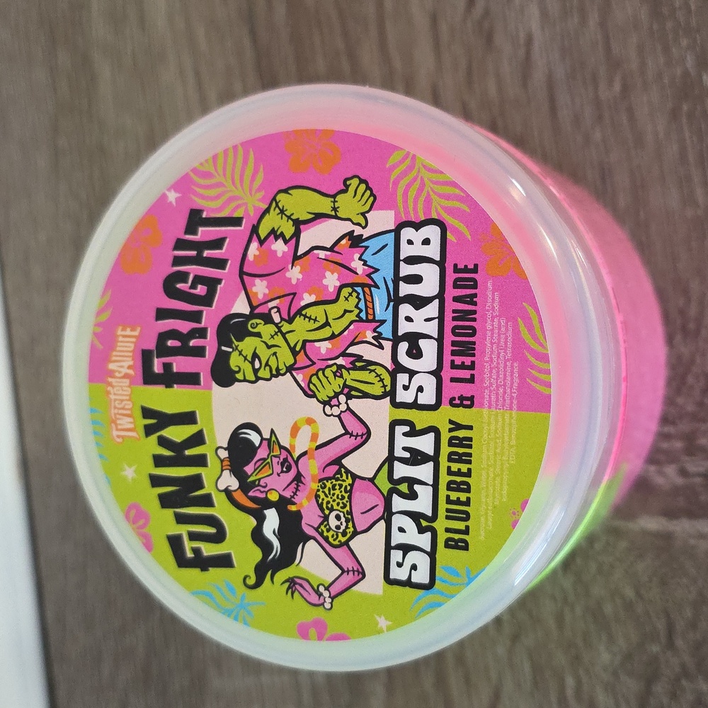 NWT Limited Edition Twisted Allure Funky Fright Split Scrub